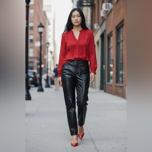 Wilfred (Aritzia) Faux Leather Vegan Slim Trouser Pants – Size 00